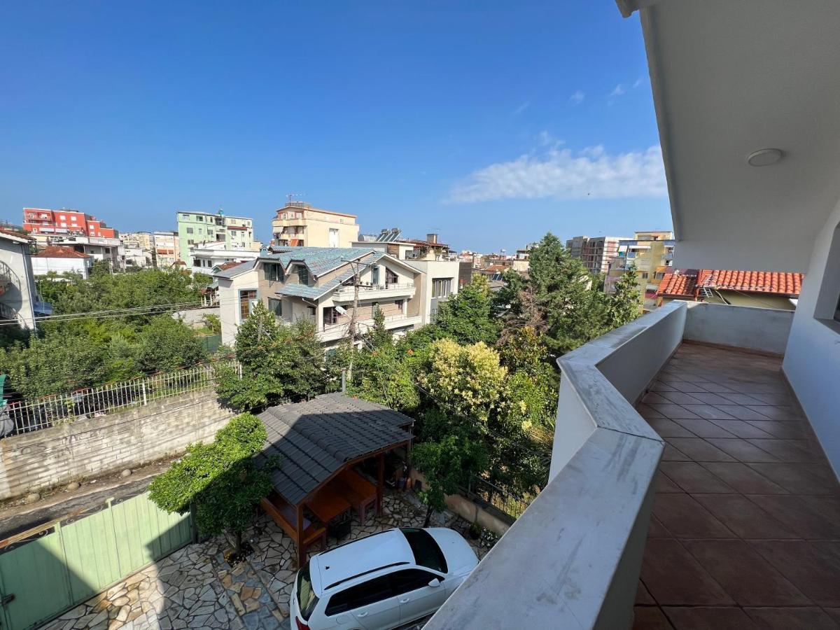 Villa Sokoli, Enjoy Sunset At This Spacious Apartment Tirana Exteriör bild