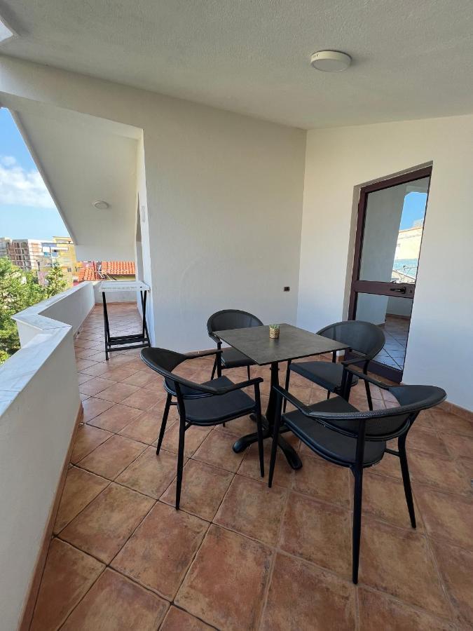 Villa Sokoli, Enjoy Sunset At This Spacious Apartment Tirana Exteriör bild