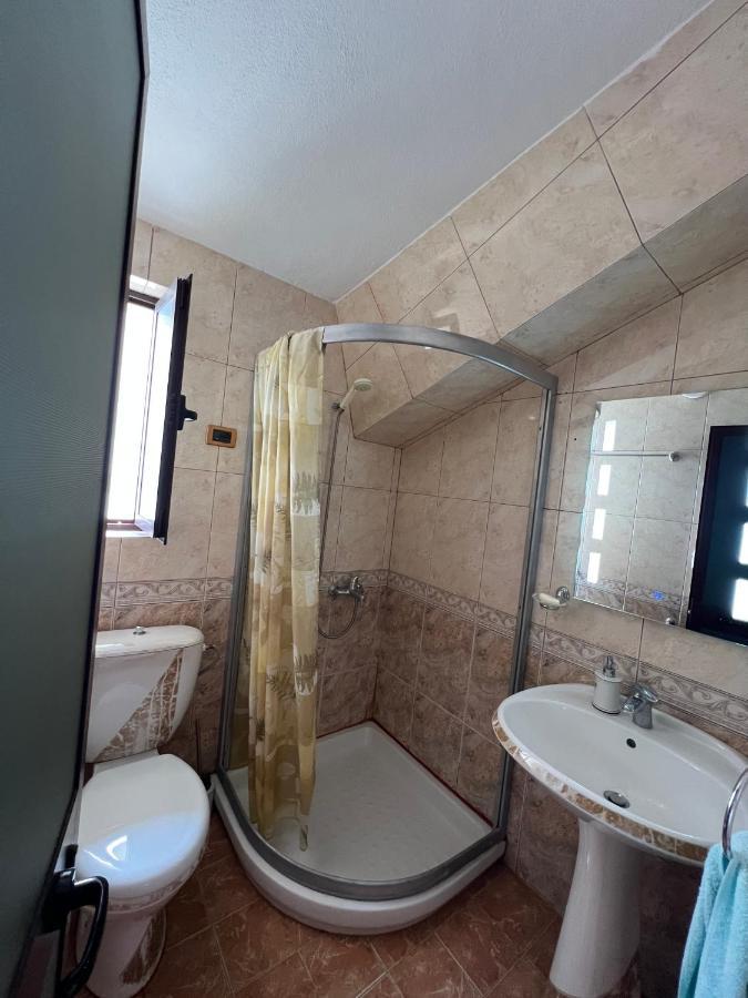 Villa Sokoli, Enjoy Sunset At This Spacious Apartment Tirana Exteriör bild